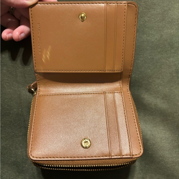 Marc Jacobs Mini Compact Wallet - Picture 3 of 5